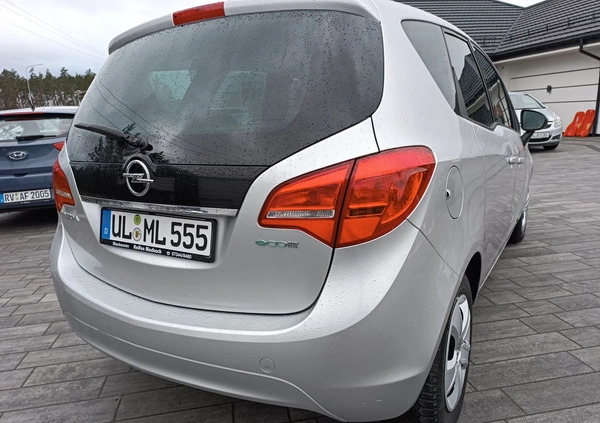 Opel Meriva cena 23900 przebieg: 143000, rok produkcji 2011 z Białobrzegi małe 172